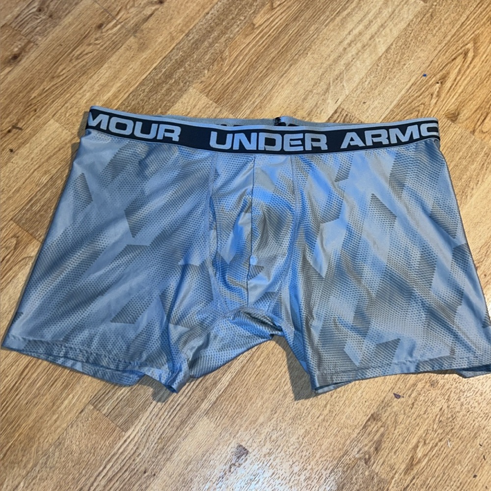 Under Armour Men's Light Gray Patterned Performance Boxer Briefs